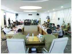 Rapat dengan Forkopimda, Wali Kota Manado Ingatkan PPKM, Vaksinisasi, Sampah dan Curah Hujan