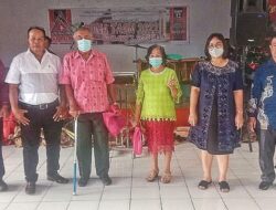 Rukun Marga Raja Siagian Sulut Berbagi Kasih dengan 47 Lansia Terlantar