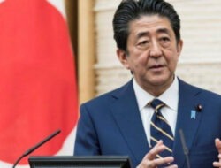 BREAKING NEWS! Mantan PM Jepang Ditembak dari Belakang