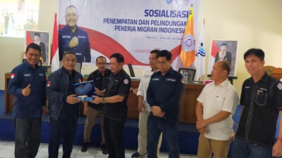 Sosialisasi di FISIP Unsrat, Benny Rhamdani : PMI Penyumbang Devisa Terbesar