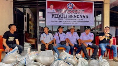 Tri Eka Sakti Peduli Bencana Kunjungi Warga Paslaten Korban Angin Puting Beliung