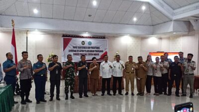Foto Bersama Tim Kemenko Polhukam dengan Perwakilan Pemprov Sulut, Pj Bupati Sangihe dan Unsur Forkopimda Sangihe