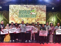 BSG Serahkan Rp 700juta Dana TJS di World Coconut Day