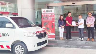 TJS Bank SulutGo Sumbangkan Mobil Ambulance Suzuki APV ke RSU Monompia Kotamobagu