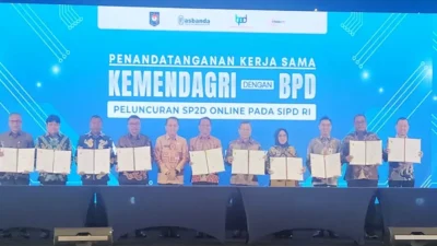 Kemendagri dan 25 BPD Tandatangani Kerja Sama Pelaksanaan SP2D Online melalui Aplikasi SIPD