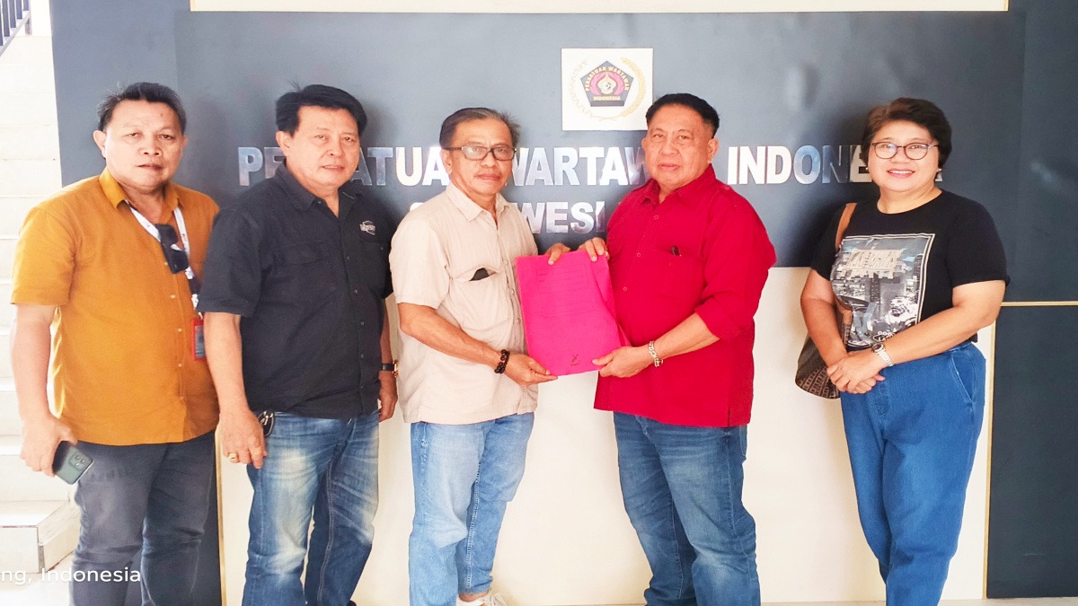 Fernando Adam Resmi Mendaftar Calon Ketua Dewan Kehormatan PWI Sulut