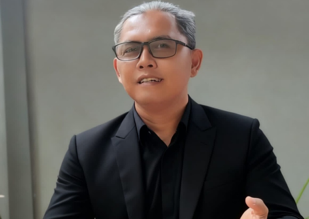 Vebry Tri Haryadi, Praktisi Hukum, Mantan Jurnalis
